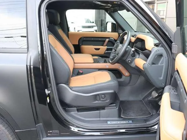 Land Rover Defender 90X D300 2024 — миниатюра 3