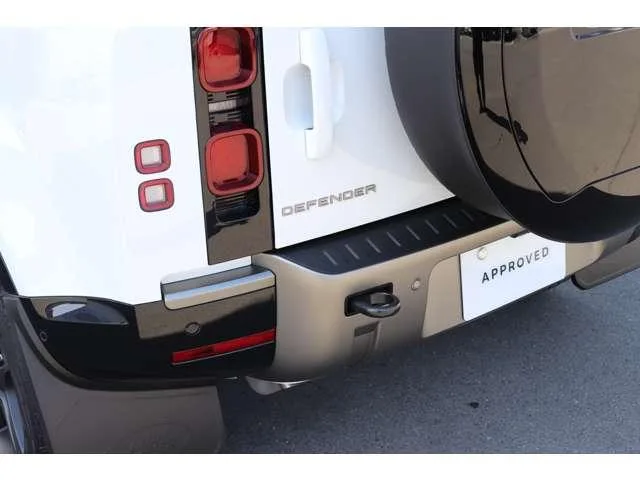 Land Rover DEFENDER 110X-DYNAMIC SE P300 2025 — миниатюра 4
