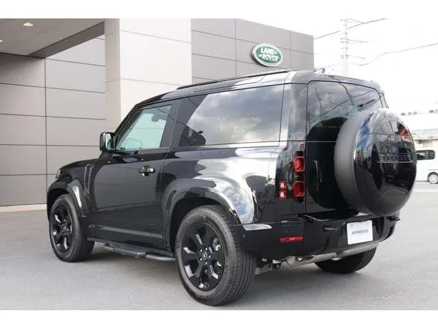 Land Rover DEFENDER 90X-DYNAMIC HSE D350 2025 — миниатюра 2
