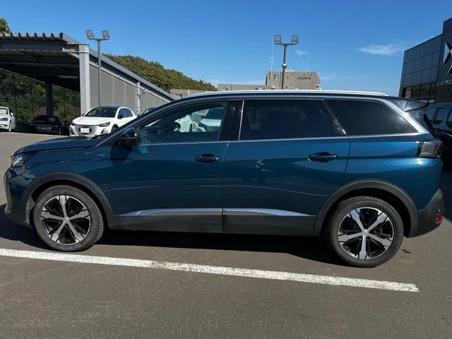 Peugeot 5008 GT BLUE HDI 2022 — миниатюра 3