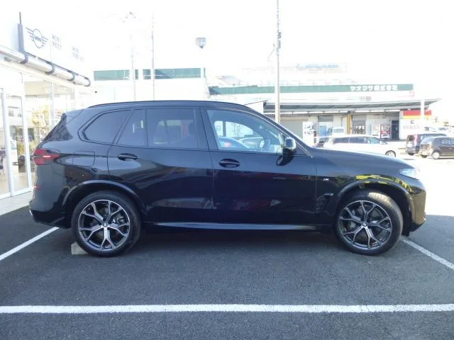 BMW X5 X DRIVE 40D M-SPORT 2025 — миниатюра 2
