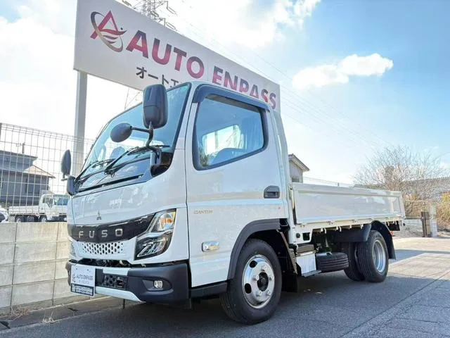 Mitsubishi Fuso CANTER 2024 — фото 1, купить с доставкой в Москву