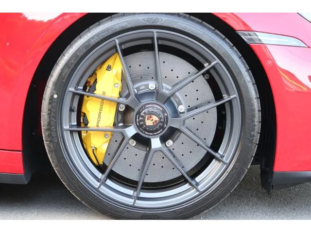 Porsche 911 911 CARRERA 4 GTS 2026 — миниатюра 2