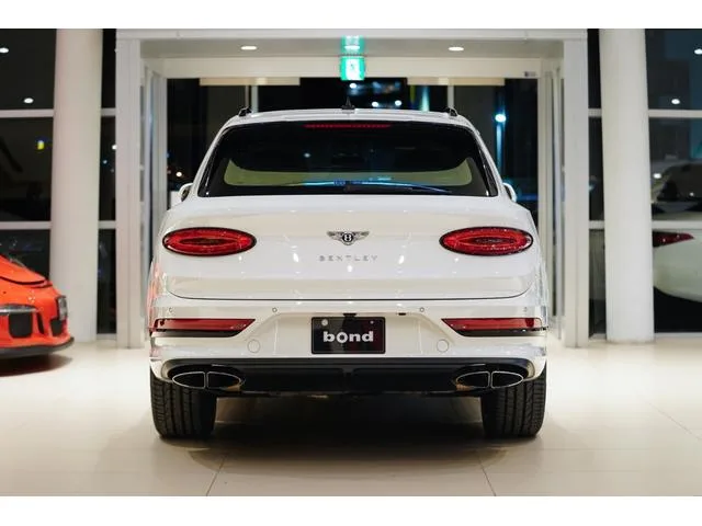 Bentley Bentayga V8 2023 — миниатюра 3