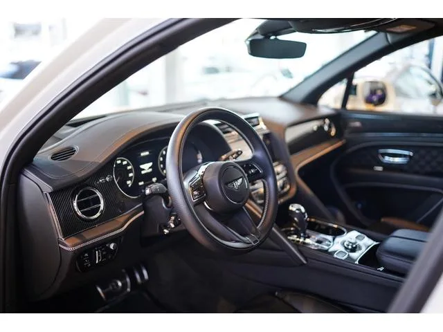 Bentley Bentayga V8 2023 — миниатюра 4