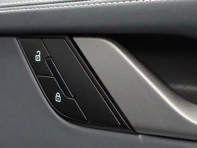 Porsche 911 911 CARRERA 2025 — миниатюра 5