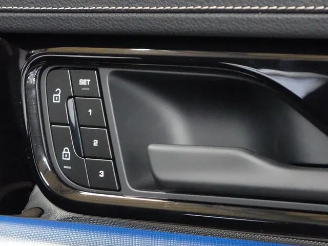 Porsche PANAMERA BASE GRADE 2024 — миниатюра 3