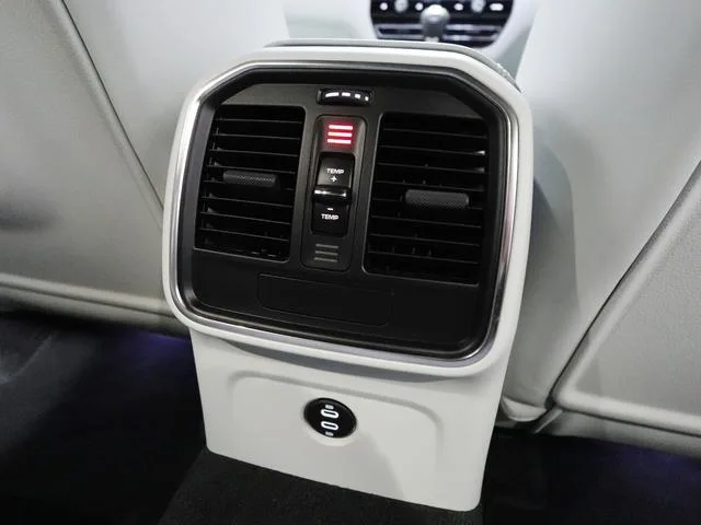Porsche MACAN MACAN 2025 — миниатюра 4