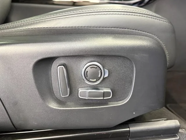 Land Rover Range Rover Evoque DYNAMIC HSE P250 2023 — миниатюра 5