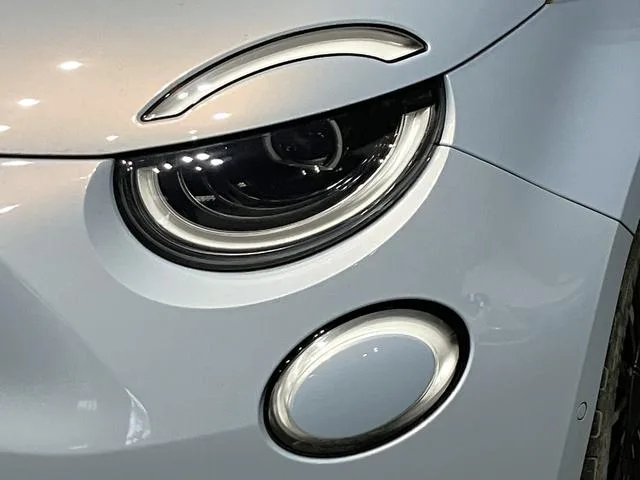 Fiat 500e OPEN 2022 — миниатюра 5