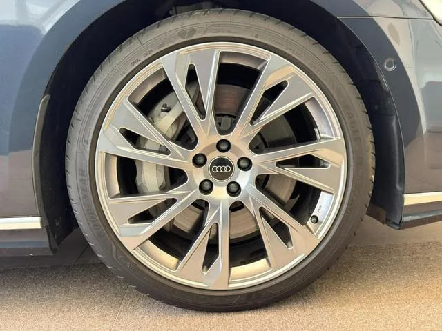 Audi A8 60TFSI QUATTRO 2022 — миниатюра 4