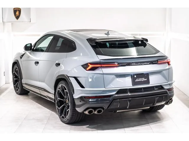 Lamborghini Urus PERFORMANTE 2024 — миниатюра 3