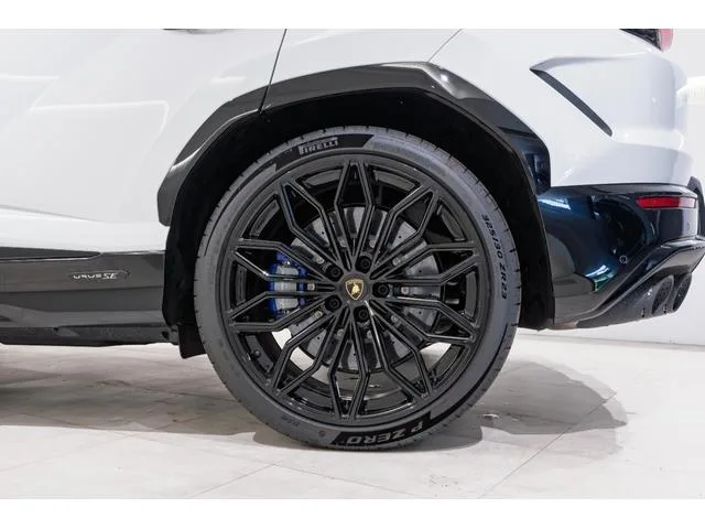 Lamborghini Urus SE 2025 — миниатюра 4