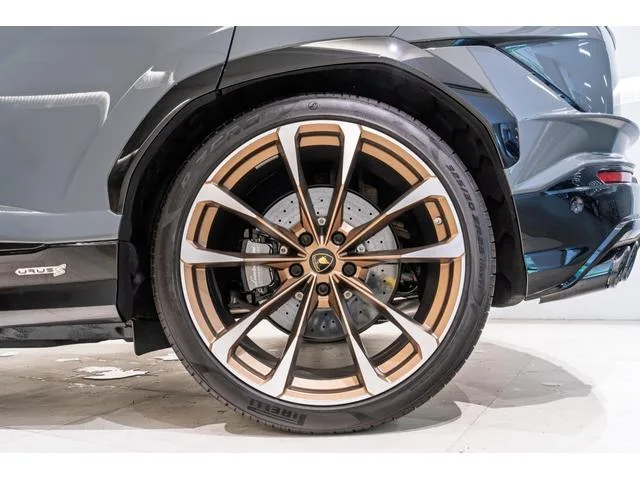 Lamborghini URUS S 2024 — миниатюра 4