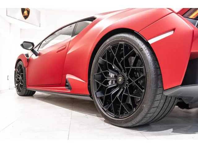 Lamborghini Huracan STO 2022 — миниатюра 4