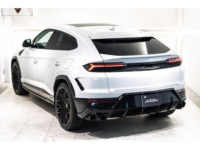 Lamborghini Urus SE 2025 — миниатюра 2