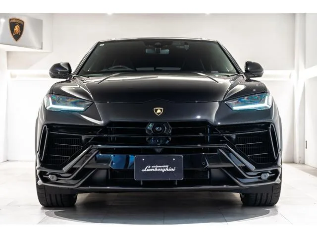 Lamborghini URUS PERFORMANTE 2024 — миниатюра 3