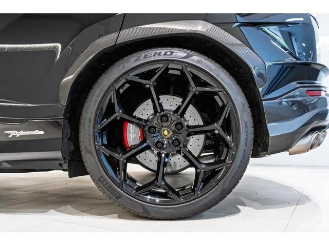 Lamborghini URUS PERFORMANTE 2024 — миниатюра 5