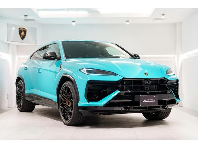 Lamborghini URUS SE 2025 — фото 1, купить с доставкой в Москву