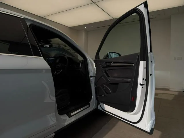 Audi SQ5 SPORTBACK BASE GRADE 2022 — миниатюра 4