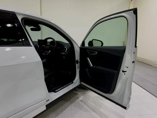 Audi SQ2 BASE GRADE 2022 — миниатюра 4