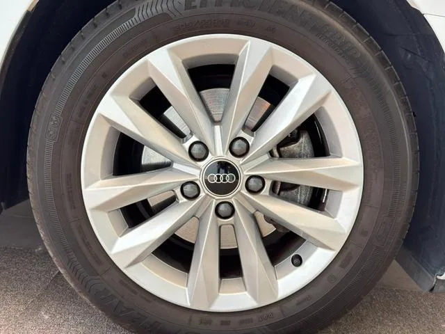Audi A3 SPORTBACK 30 TFSI 2023 — миниатюра 3