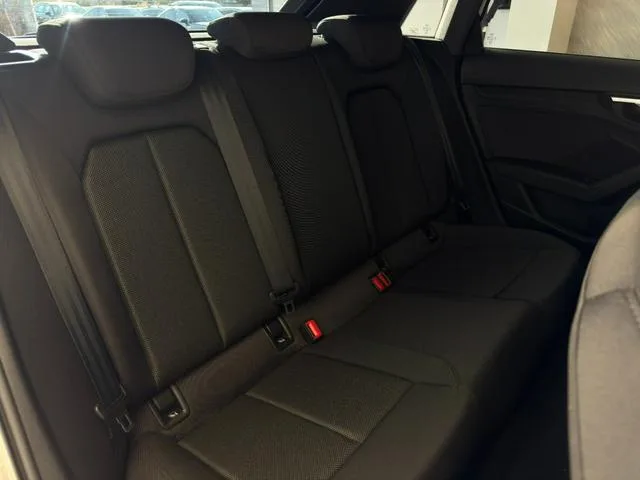 Audi A3 SPORTBACK 30 TFSI 2023 — миниатюра 4