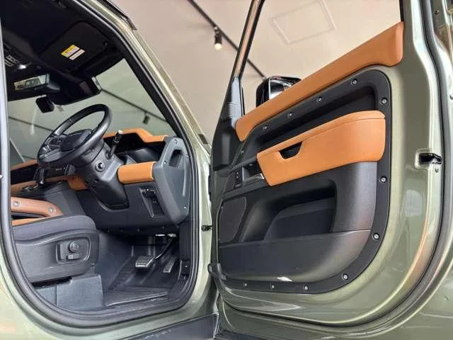 Land Rover DEFENDER 110X D300 2023 — миниатюра 5
