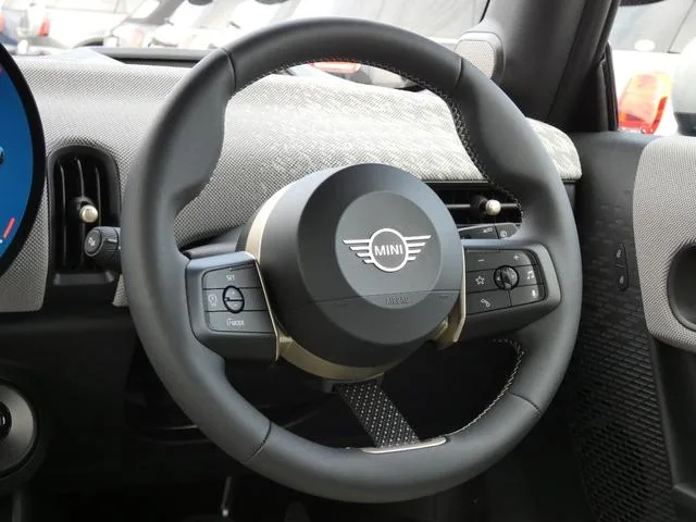 MINI MINI COOPER S FAVOURED TRIM 2025 — миниатюра 2