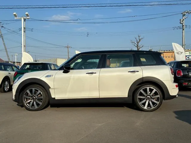 MINI MINI COOPER SD CLUBMAN CLASSIC TRIM 2023 — миниатюра 3