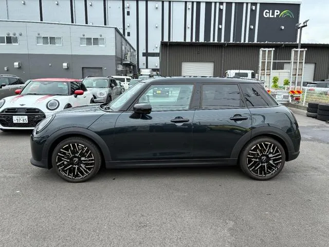 MINI MINI COOPER S FAVOURED TRIM 2025 — миниатюра 3