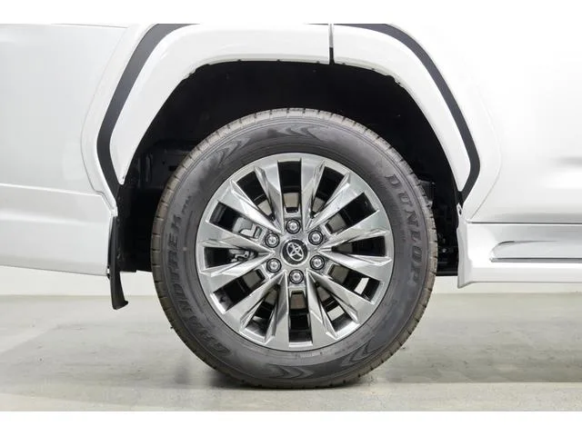 Toyota LAND CRUISER ZX 2023 — миниатюра 4
