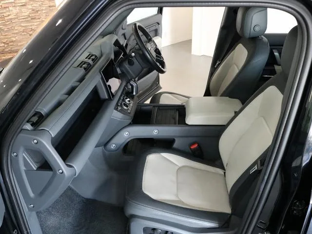 Land Rover DEFENDER 110X-DYNAMIC HSE D300 2023 — миниатюра 5