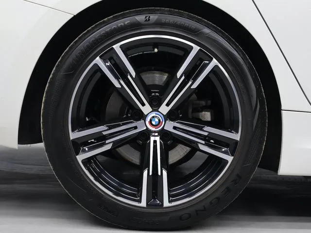 BMW 3 Series 320D X DRIVE TOURING M-SPORT 2023 — миниатюра 2