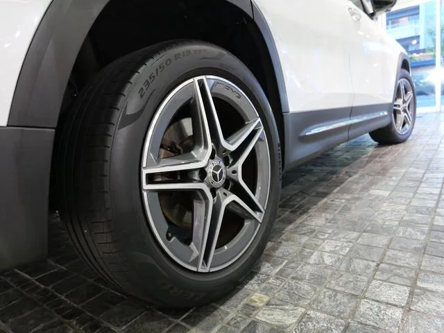 Mercedes-Benz GLB-Class GLB200D 4MATIC AMG LINE 2022 — миниатюра 4