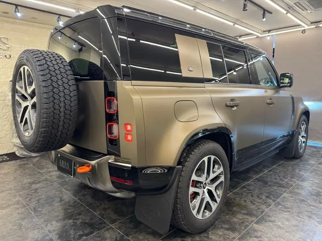 Land Rover DEFENDER 110X D300 2024 — миниатюра 3