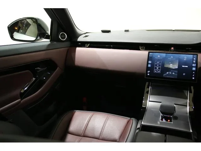 Land Rover RANGE ROVER EVOQUE DYNAMIC HSE P300E 2024 — миниатюра 4