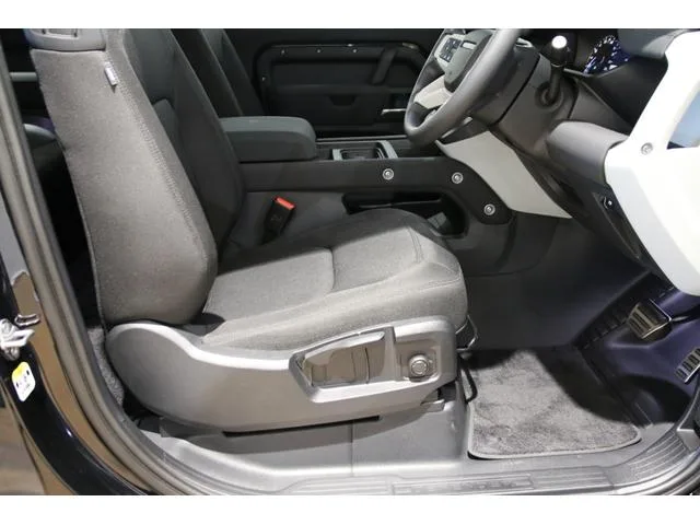 Land Rover Defender 90BASE GRADE P300 2023 — миниатюра 5