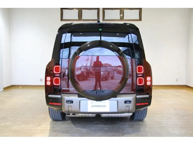 Land Rover DEFENDER 130X-DYNAMIC SE D350 2025 — миниатюра 3