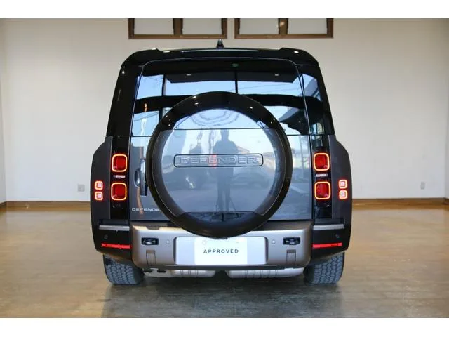 Land Rover Defender 130X-DYNAMIC SE D350 2025 — миниатюра 3