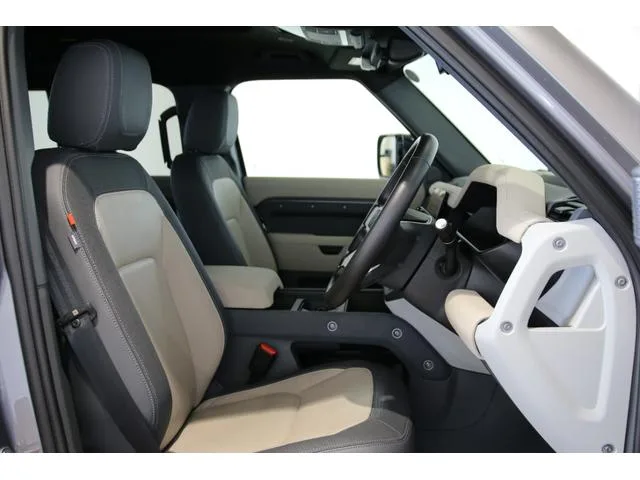Land Rover DEFENDER 110 EASTNOR EDITION 2023 — миниатюра 5
