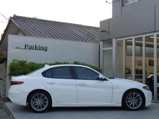 Alfa Romeo Giulia TI 2022 — миниатюра 3