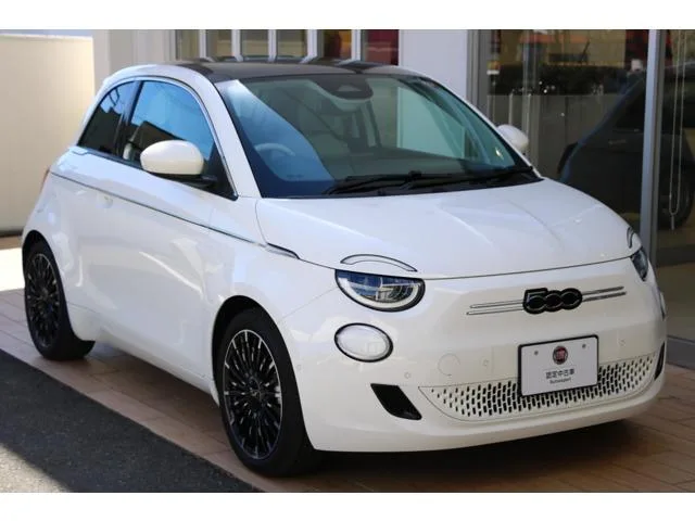 Fiat 500e ICON 2025 — фото 1, купить с доставкой в Москву
