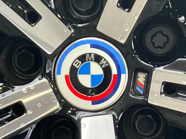 BMW 3 Series 320i TOURING M SPORT 2023 — миниатюра 4