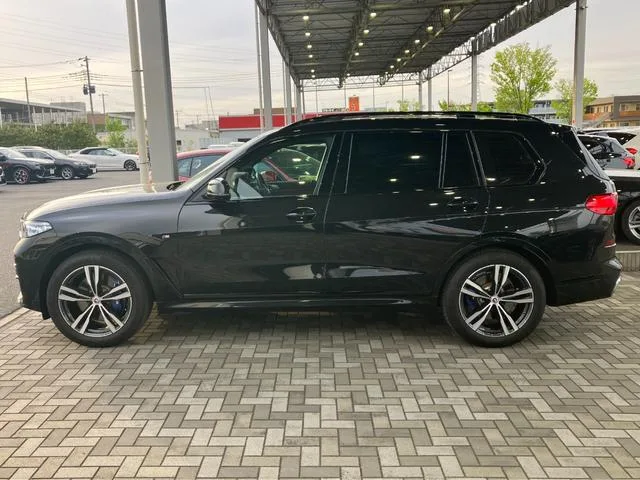 BMW X7 X DRIVE 40D M SPORT 2022 — миниатюра 3
