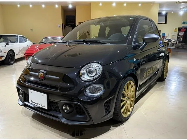 Abarth ABARTH 695 70 ANNIVERSARIO BASE GRADE 2024 — фото 1, купить с доставкой в Москву