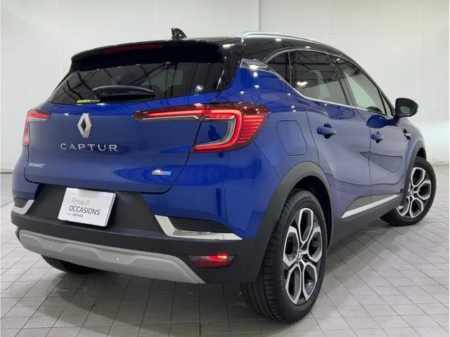 Renault CAPTUR E-TECH FULL HYBRID 2023 — миниатюра 2