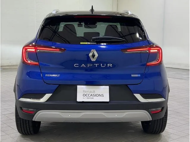 Renault CAPTUR E-TECH FULL HYBRID 2023 — миниатюра 3