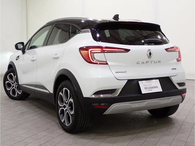 Renault CAPTUR E-TECH HYBRID 2023 — миниатюра 2