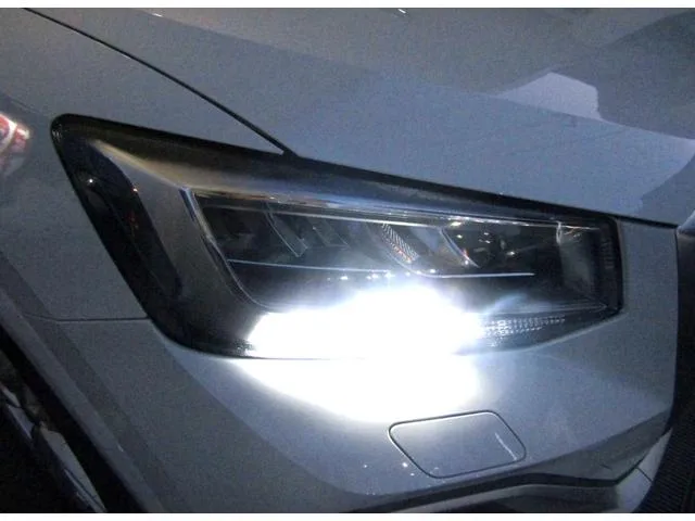 Audi Q2 2022 — миниатюра 4